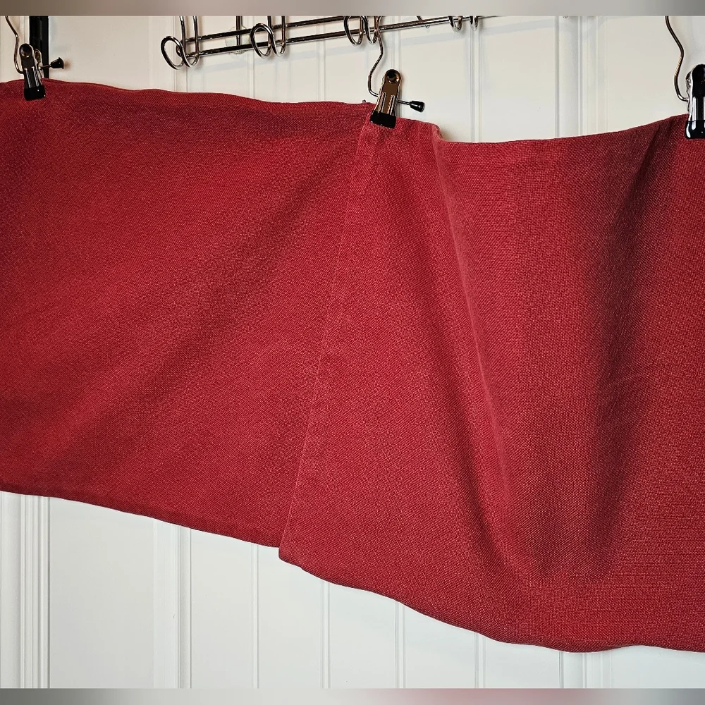 [POTTERY BARN] (2) Red Decorative Pillow Case Covers